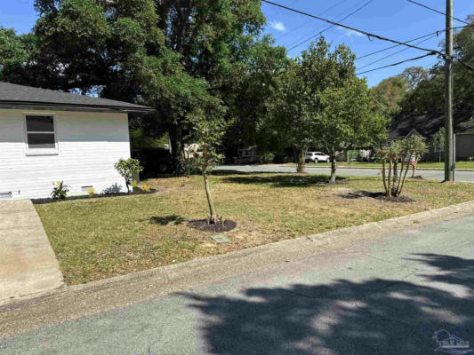 1922 W GREGORY ST, PENSACOLA, FL 32502, photo 4 of 37