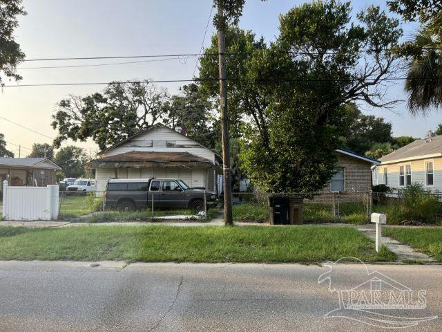 710 S I ST, PENSACOLA, FL 32502, photo 1 of 6